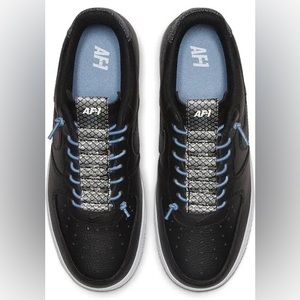 Nike Air Force 1 Lux Black/Light Blue/White Size: 8